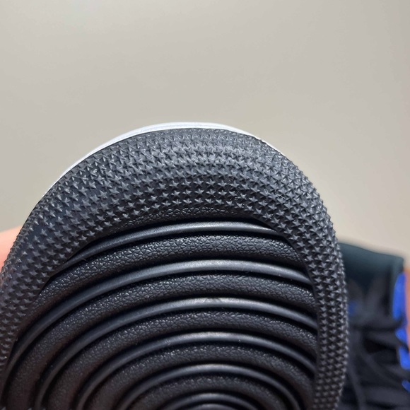 Jordan 1 Mid Hyper Royal - Picture 9 of 9